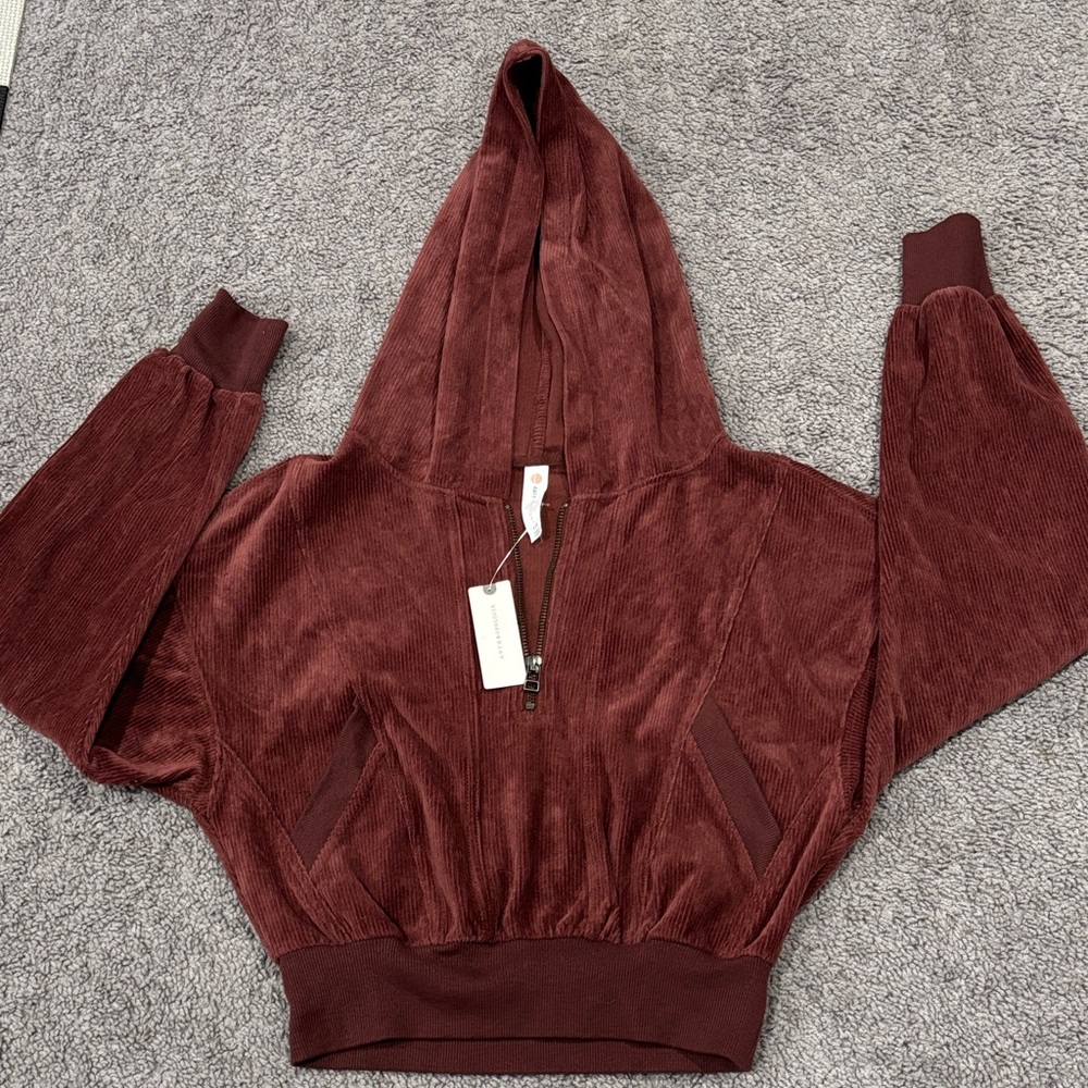 Elegant Maroon Zip-Up Hoodie for Women